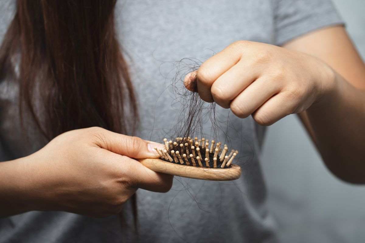 peine pelo caída cabello salud capilar