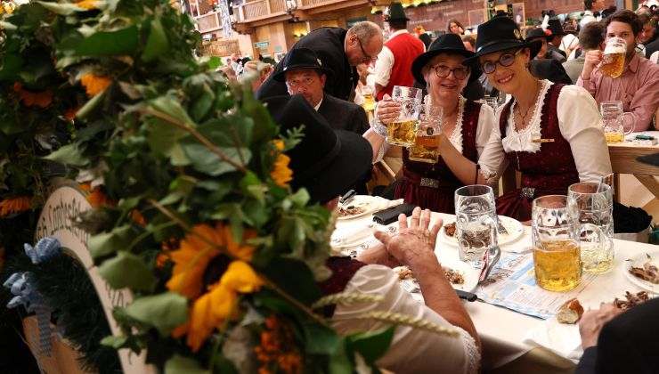 Cervezas en el Oktoberfest alemán