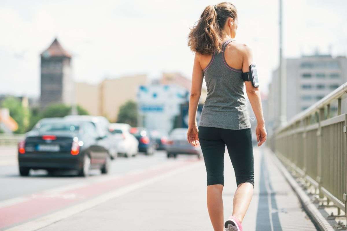 mujer paseo caminar caminata