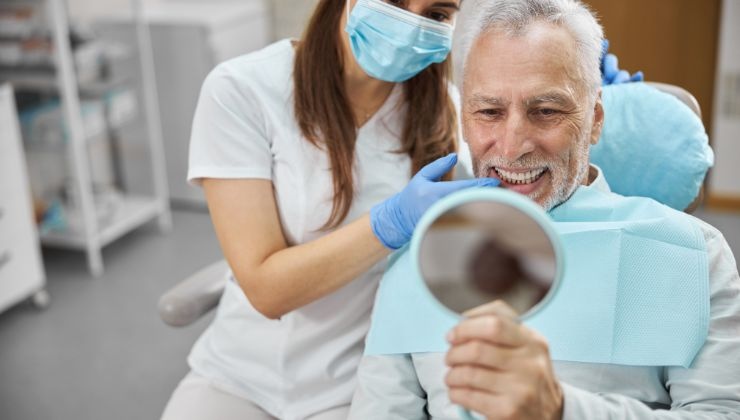 clínica dental dentista dientes salud